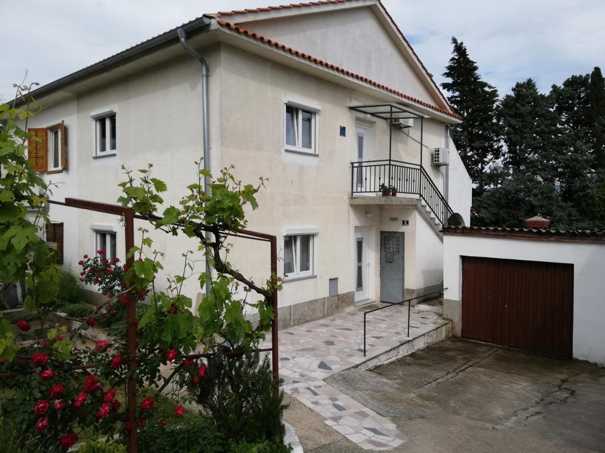 Apartment Marija Krk Town Exterior photo